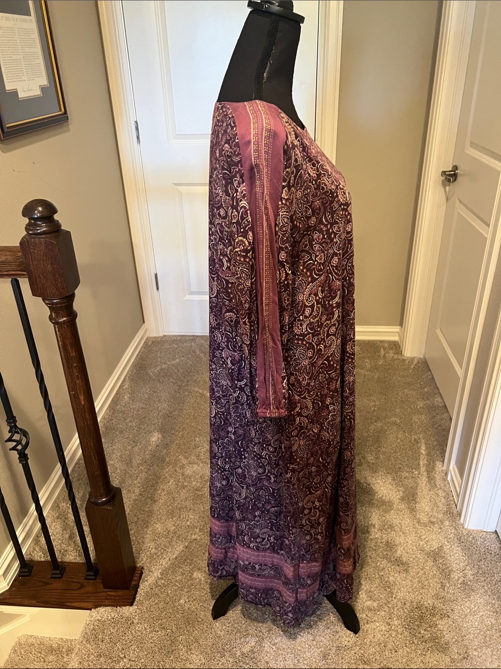Women's Purple Paisley Maxi Dress with Scoop Neck and Long Sleeves Size Large - Picture 8 of 11